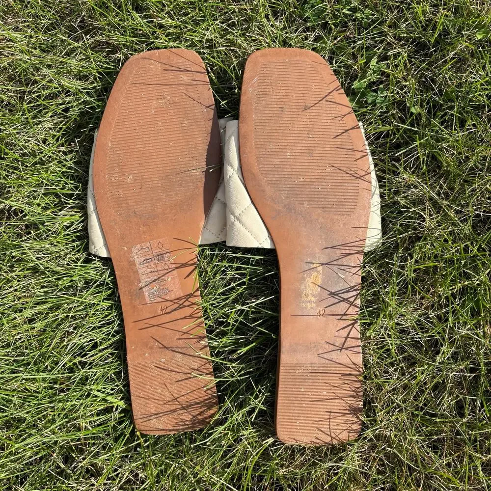 H&M brown slides with tan cushioned strap